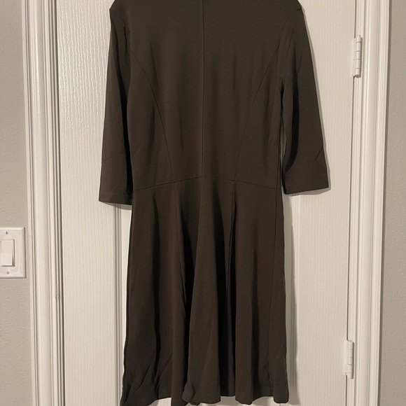 Green Lark & Ro Dress - Picture 3 of 3